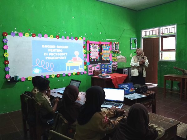 Seru dan Edukatif: Pengenalan Microsoft Office Bagi Siswa Kelas 5 SD Negeri Mangunweni